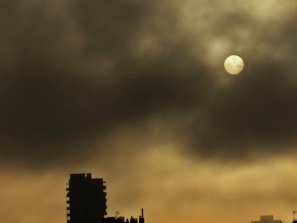 Foto: Amanecer - Sant Adrià de Besòs (Barcelona), España