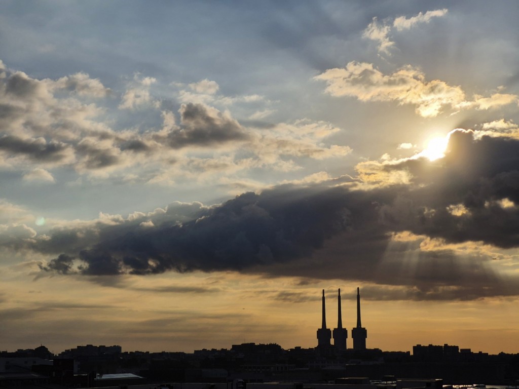 Foto: Amanecer - Sant Adrià de Besòs (Barcelona), España