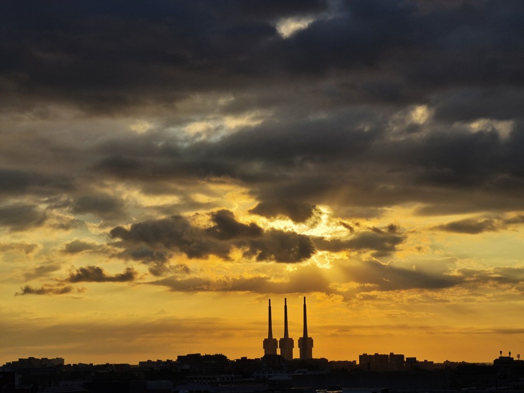 Foto: Amanecer - Sant Adrià de Besòs (Barcelona), España