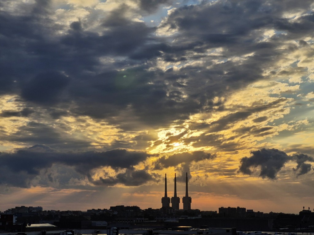 Foto: Amanecer - Sant Adrià de Besòs (Barcelona), España