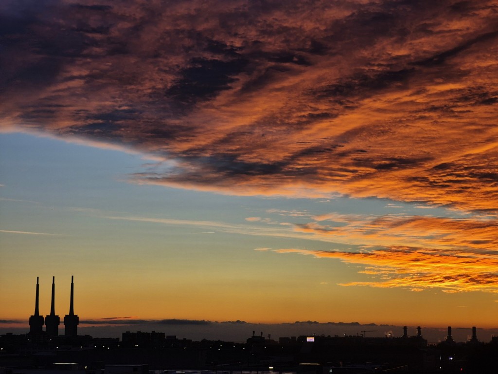 Foto: Amanecer - Sant Adrià de Besòs (Barcelona), España