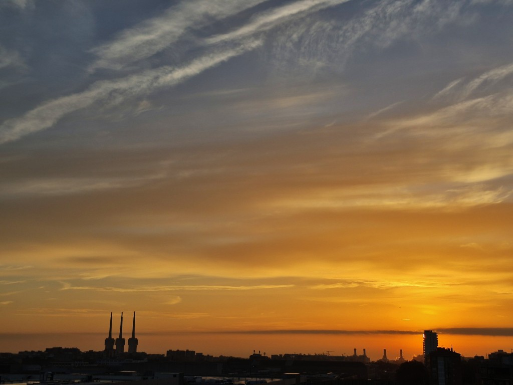 Foto: Amanecer - Sant Adrià de Besòs (Barcelona), España