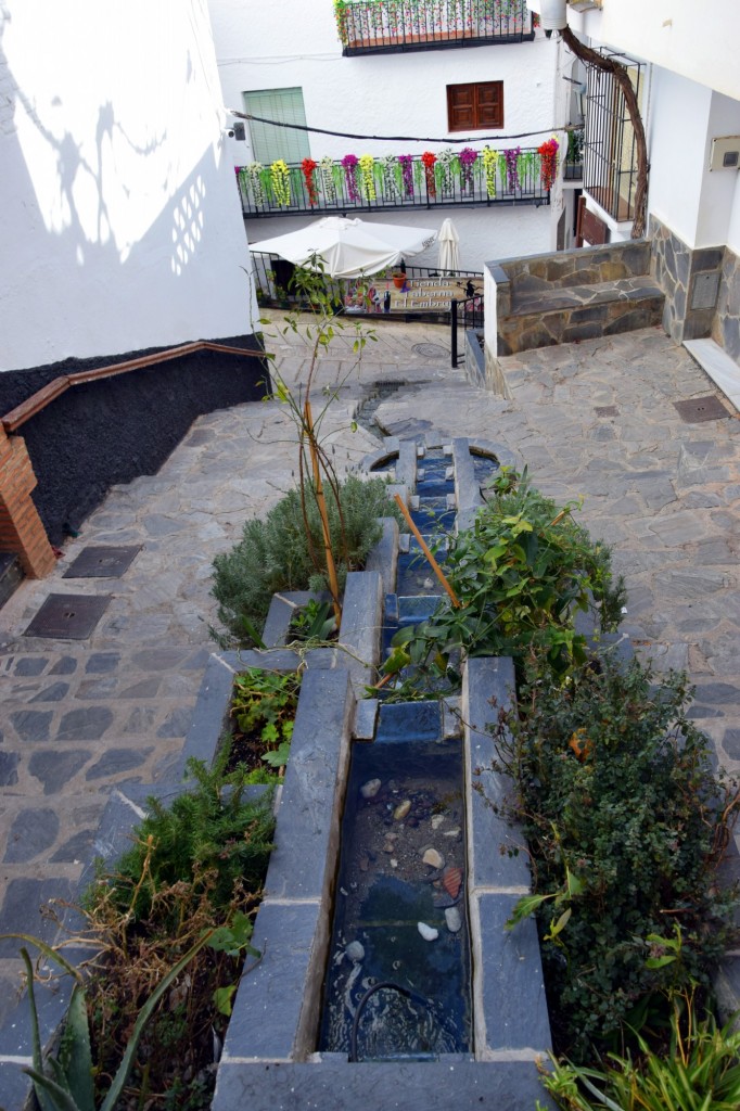 Foto: Fuente en cascadas - Soportujar (Granada), España