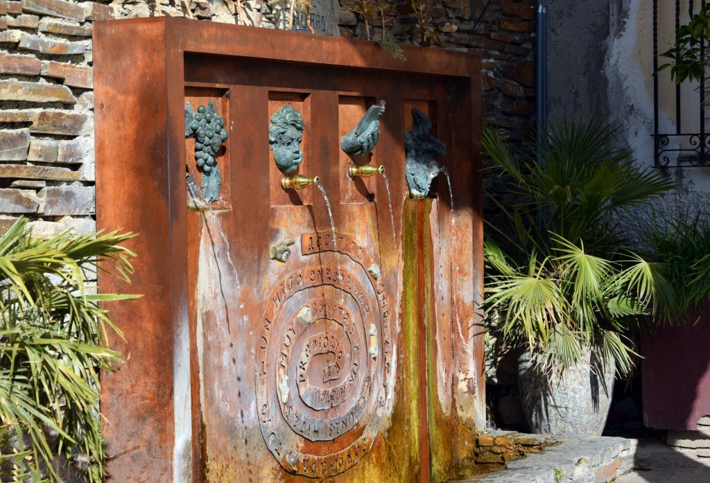 Foto: Tiene escrito un acertijo de la bruja - Soportujar (Granada), España