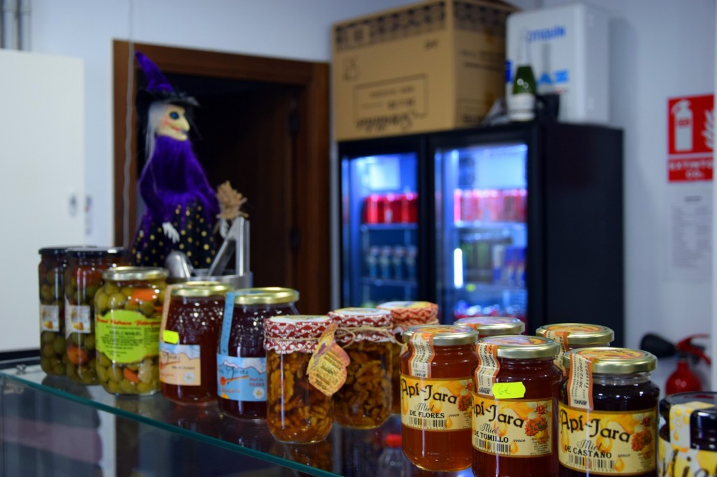 Foto: Varios productos de la zona - Soportujar (Granada), España