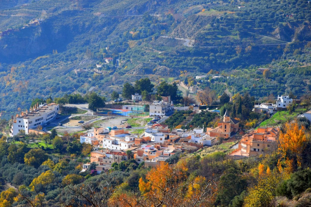 Foto: Vistas de Carataunas desde la Cueva del Ojo de la Bruja - Soportujar (Granada), España