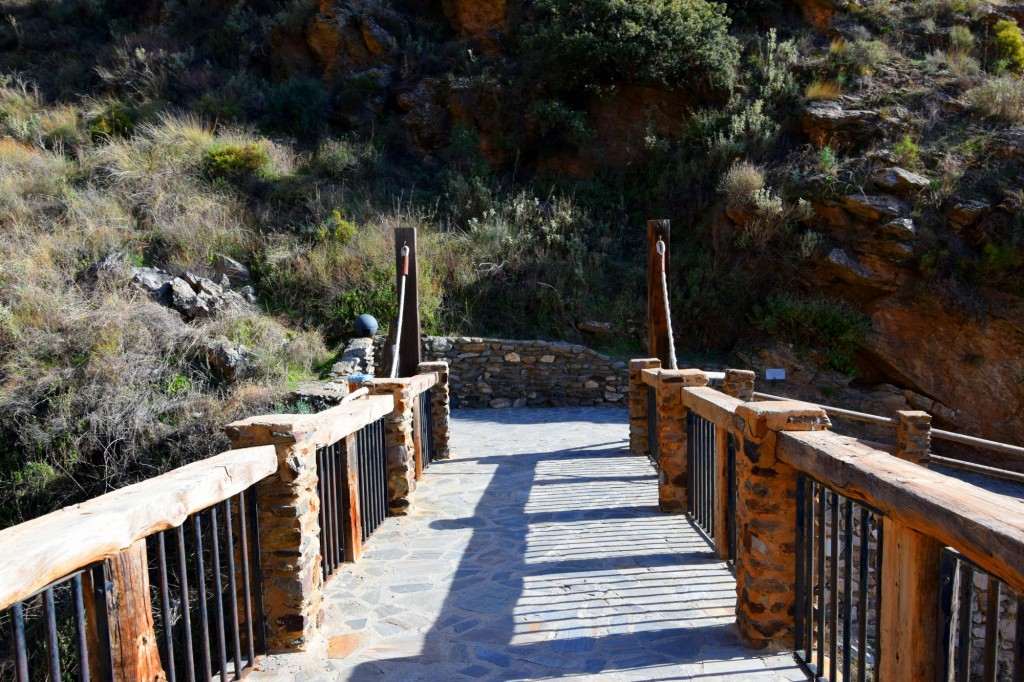 Foto: Sobre el puente - Soportujar (Granada), España