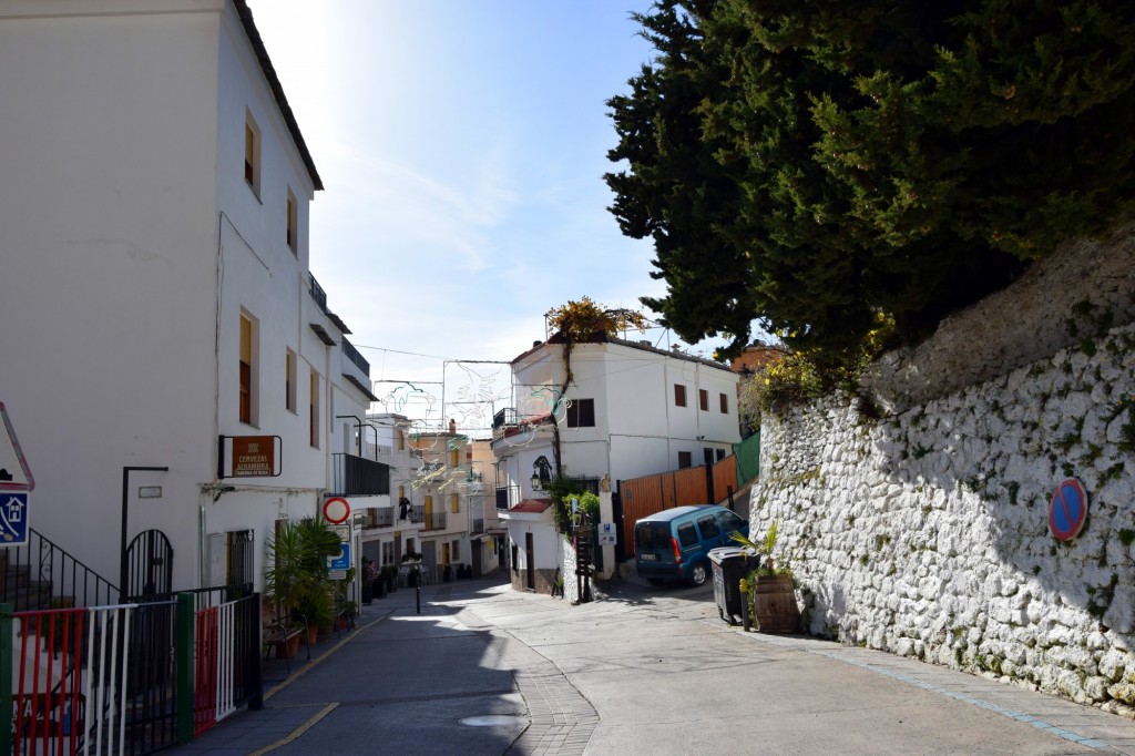 Foto: Al aparcamiento Hansel y Gretel - Soportujar (Granada), España