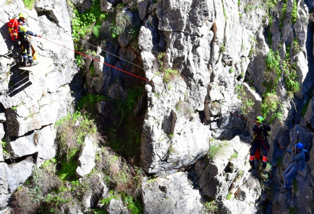 Foto: Rescate en el Sistema Hundidero - Gato y Presa de los Caballeros - Montejaque (Málaga), España
