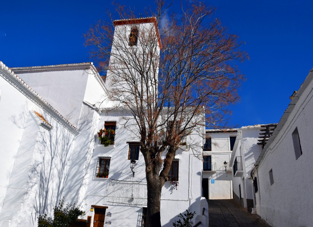 Foto: Plaza de la Parroquia Ntra.Sra. de la Cabeza - Capileira (Granada), España