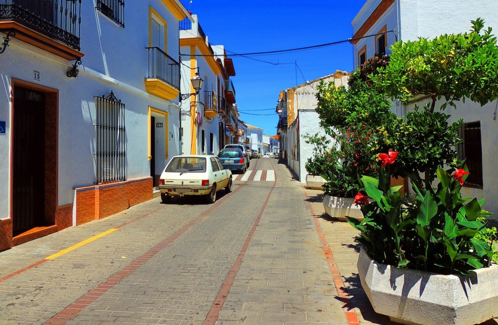 Foto: Calle Arriba - Villamanrrique de la Condesa (Sevilla), España