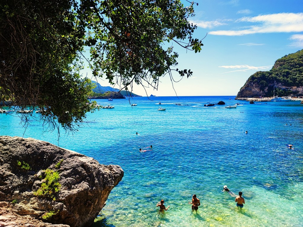 Foto: Palaiokastritsa - Παλαιοκαστρίτσα (Ionian Islands), Grecia