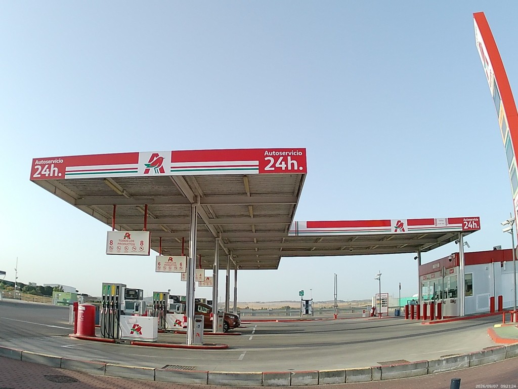 Foto: Gasolinera Alcampo - Jerez de la Frontera (Cádiz), España