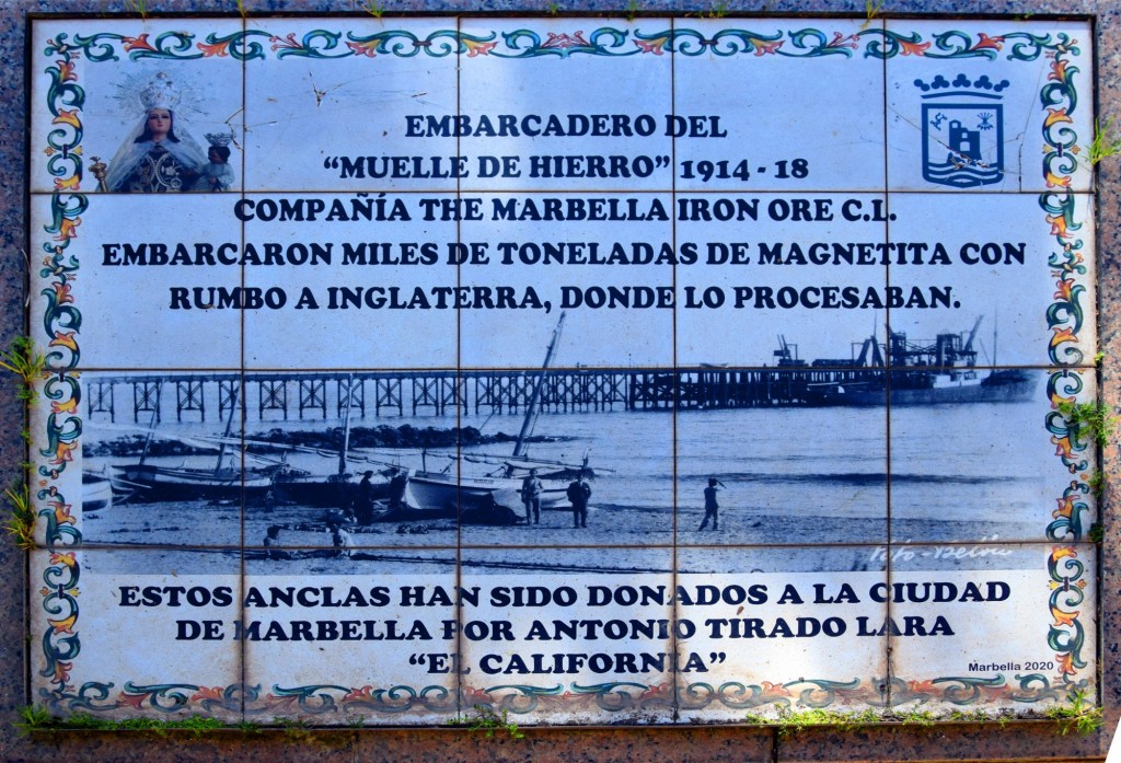 Foto: Placa recuerdo al Embarcadero Muelle de Hierro - Marbella (Málaga), España