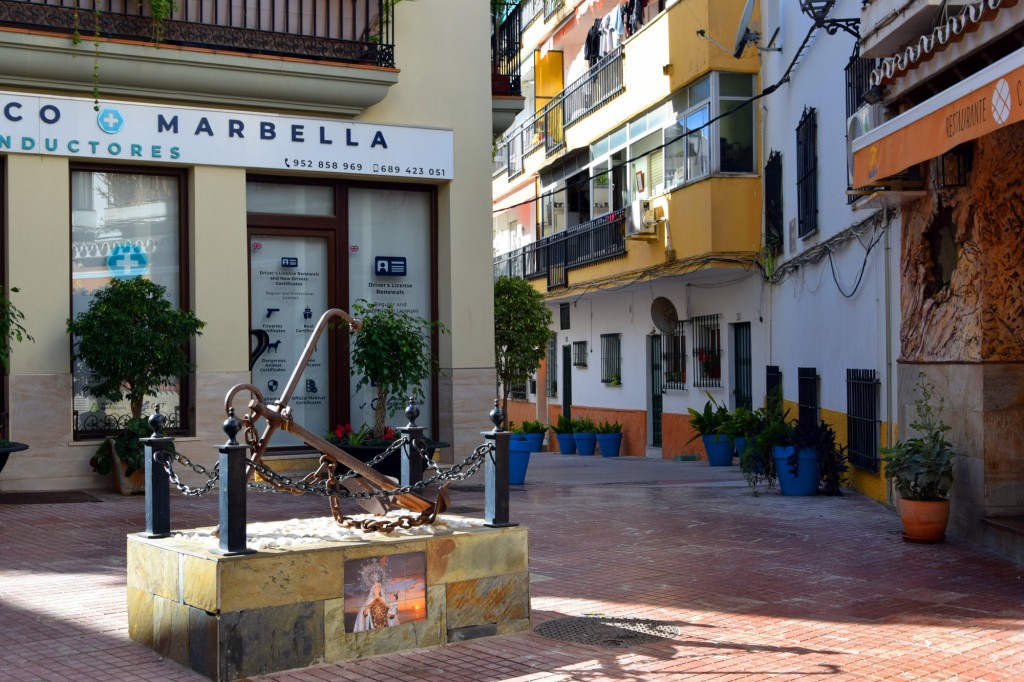 Foto: Esquina Calles Río y San Ramóm - Marbella (Málaga), España