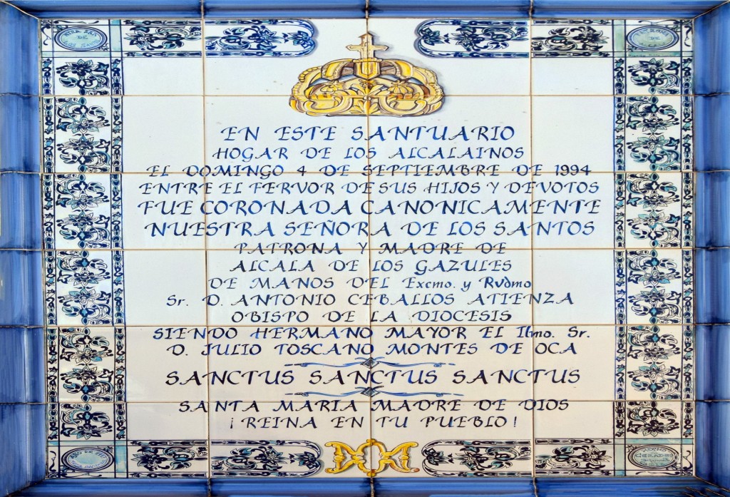 Foto: Placa en cerámica, recordatorio de la coronación de la Virgen - Alcalá de los Gazules (Cádiz), España