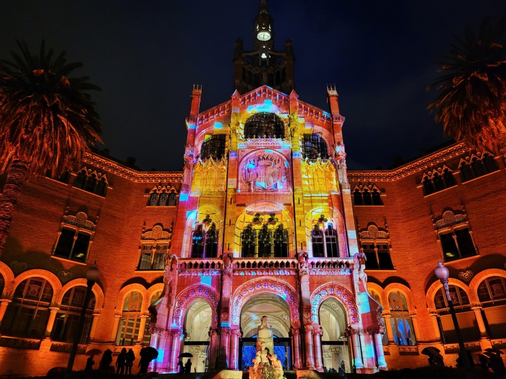 Foto: Luces en el hospital de Sant Pau - Barcelona (Cataluña), España