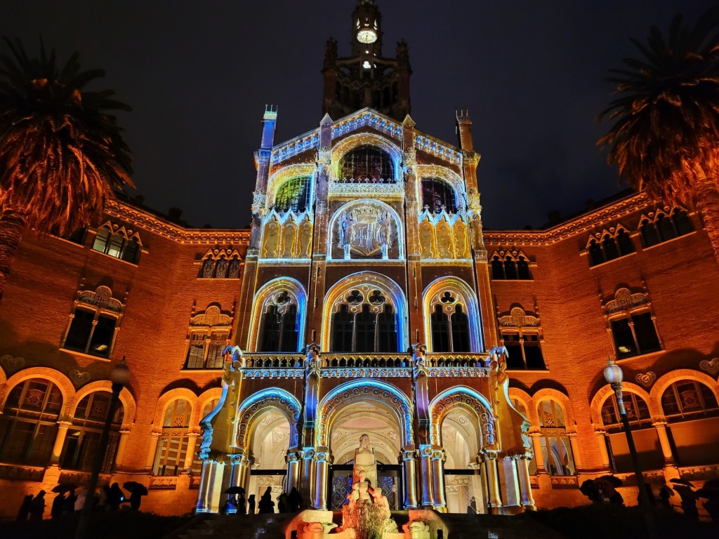 Foto: Luces en el hospital de Sant Pau - Barcelona (Cataluña), España
