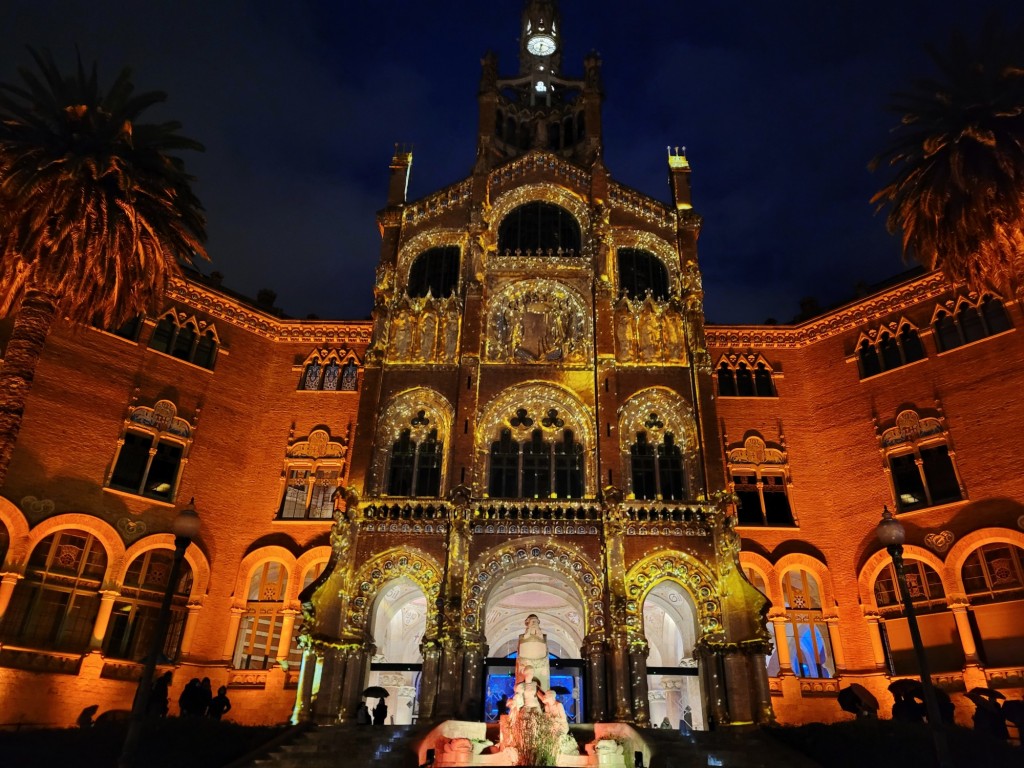 Foto: Luces en el hospital de Sant Pau - Barcelona (Cataluña), España