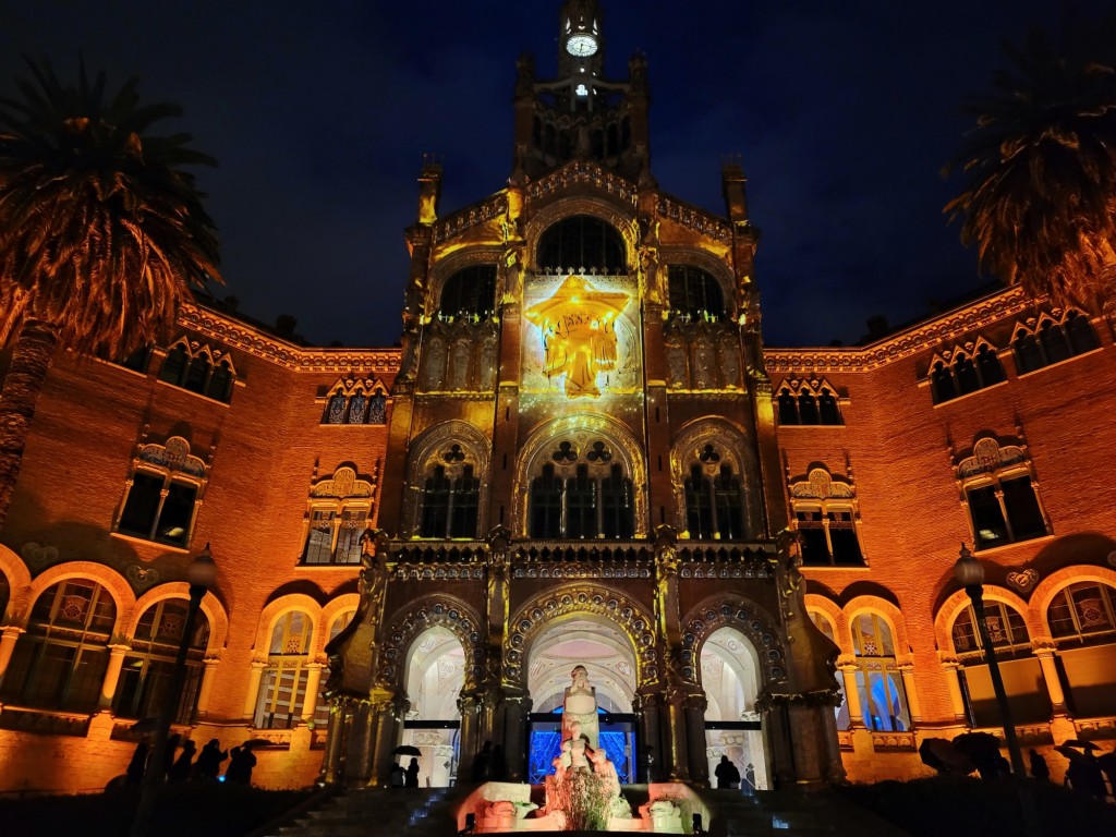Foto: Luces en el hospital de Sant Pau - Barcelona (Cataluña), España