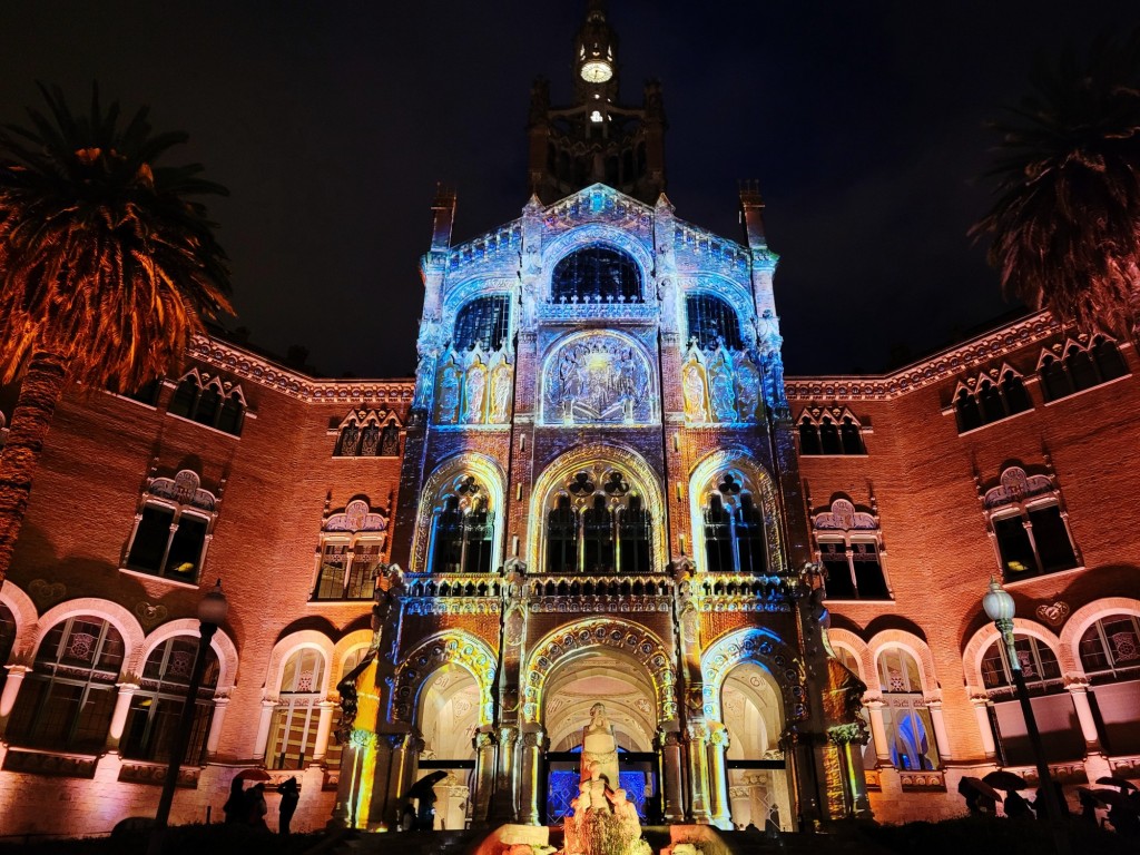 Foto: Luces en el hospital de Sant Pau - Barcelona (Cataluña), España