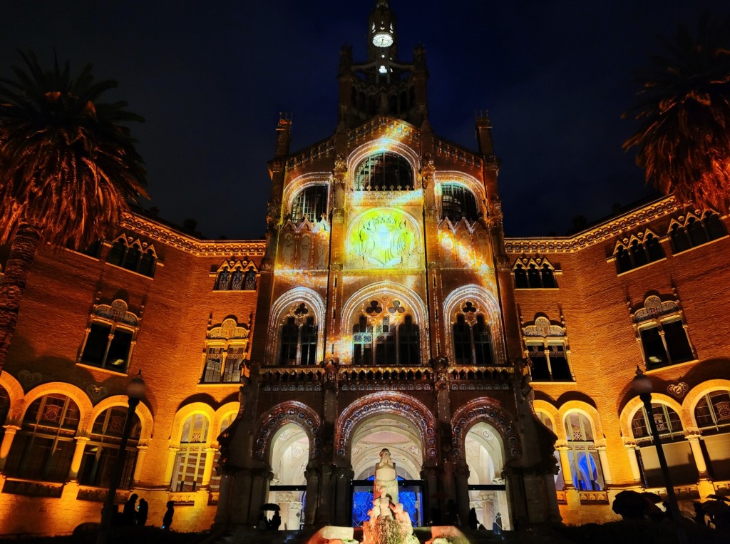 Foto: Luces en el hospital de Sant Pau - Barcelona (Cataluña), España