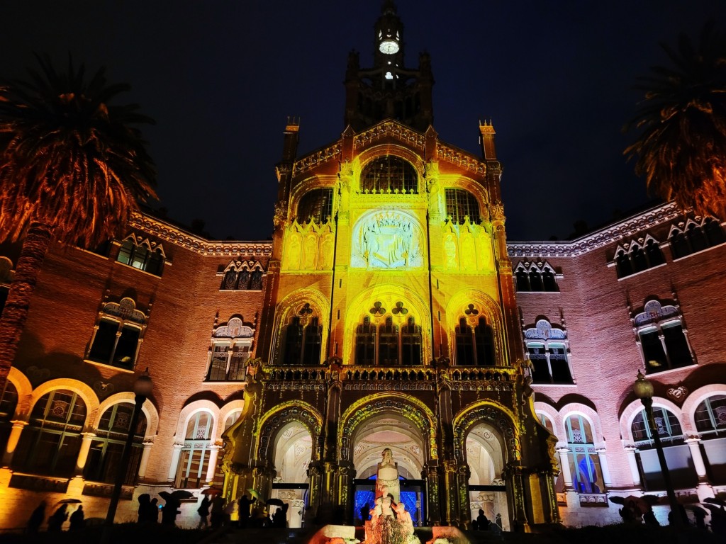 Foto: Luces en el hospital de Sant Pau - Barcelona (Cataluña), España