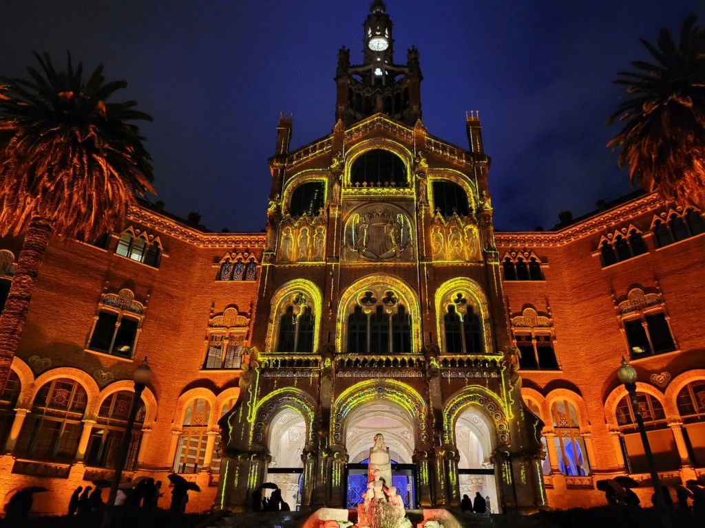 Foto: Luces en el hospital de Sant Pau - Barcelona (Cataluña), España