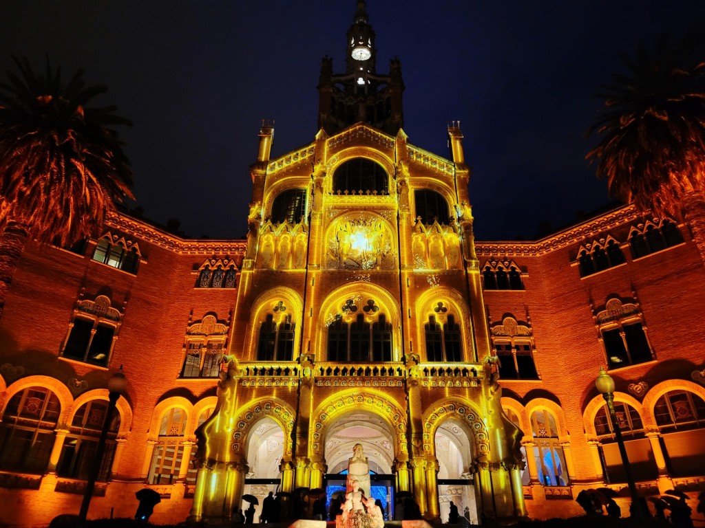 Foto: Luces en el hospital de Sant Pau - Barcelona (Cataluña), España