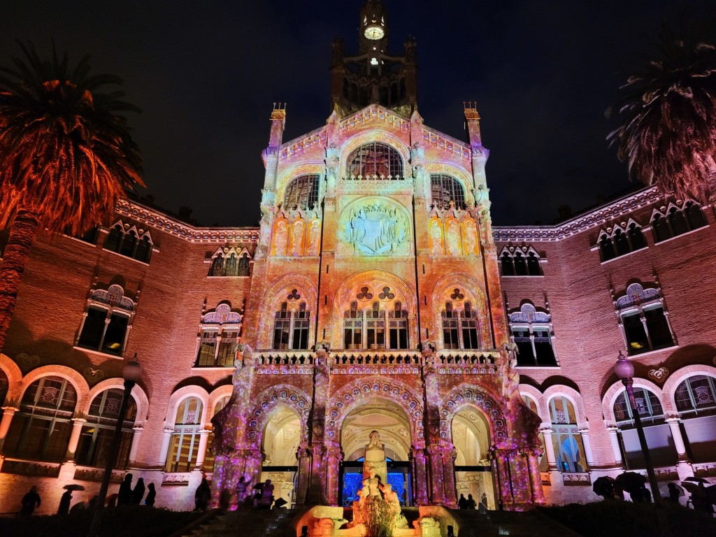 Foto: Luces en el hospital de Sant Pau - Barcelona (Cataluña), España