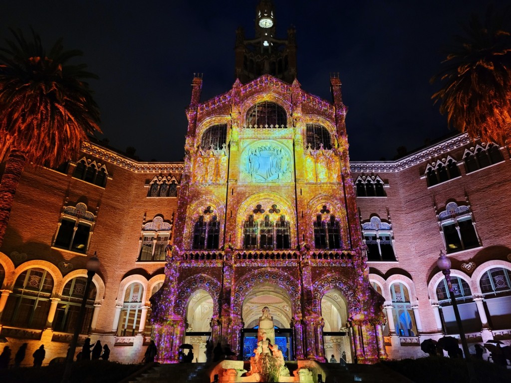 Foto: Luces en el hospital de Sant Pau - Barcelona (Cataluña), España