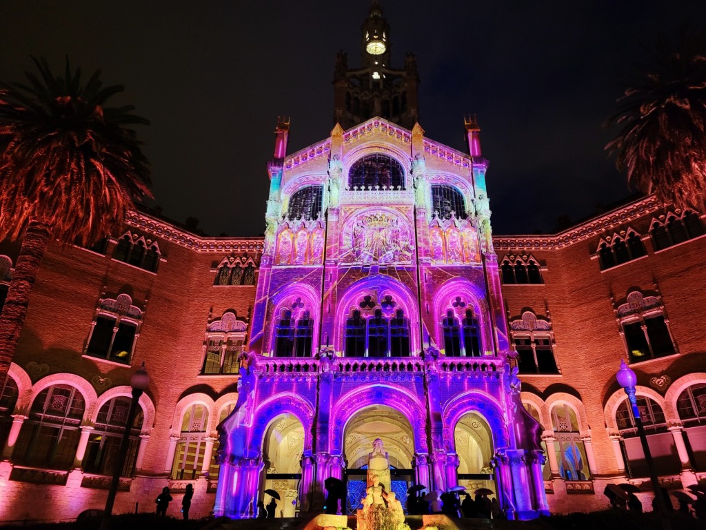 Foto: Luces en el hospital de Sant Pau - Barcelona (Cataluña), España