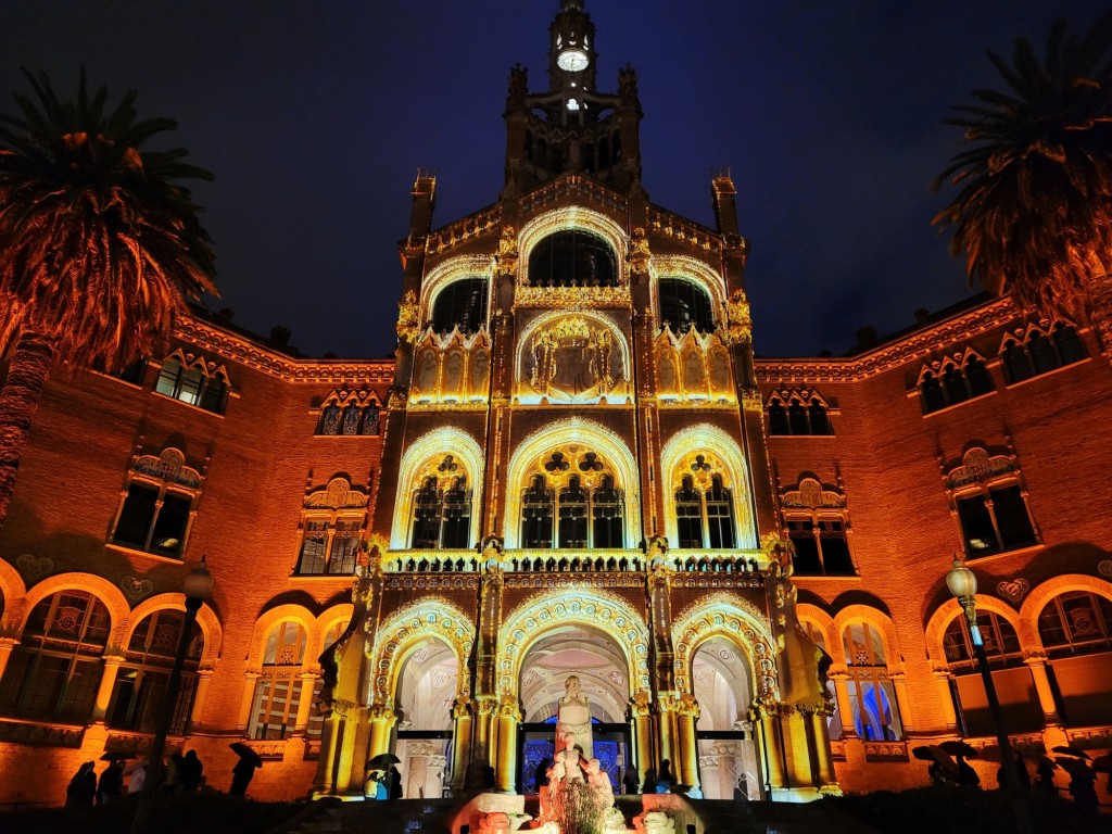 Foto: Luces en el hospital de Sant Pau - Barcelona (Cataluña), España