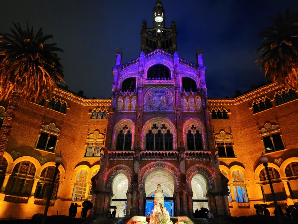 Foto: Luces en el hospital de Sant Pau - Barcelona (Cataluña), España