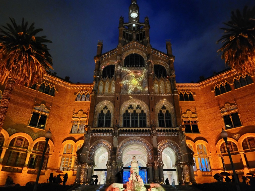 Foto: Luces en el hospital de Sant Pau - Barcelona (Cataluña), España