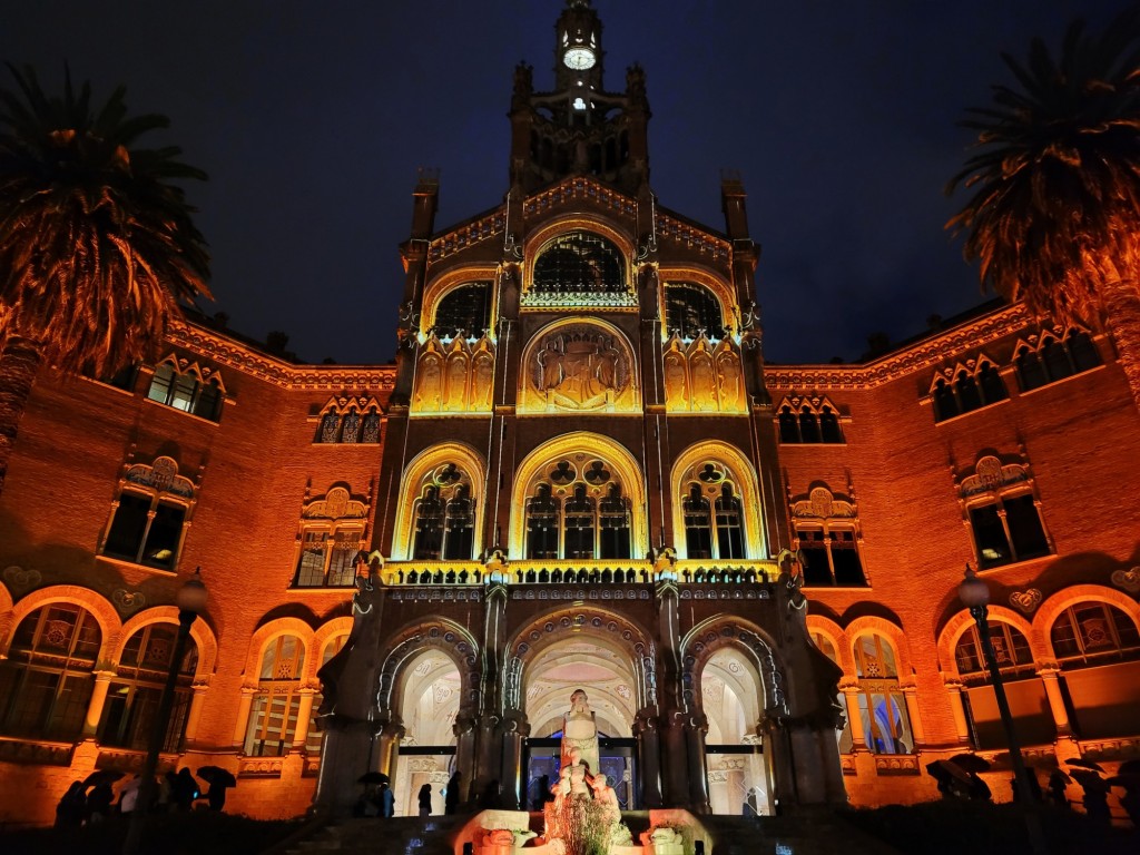 Foto: Luces en el hospital de Sant Pau - Barcelona (Cataluña), España