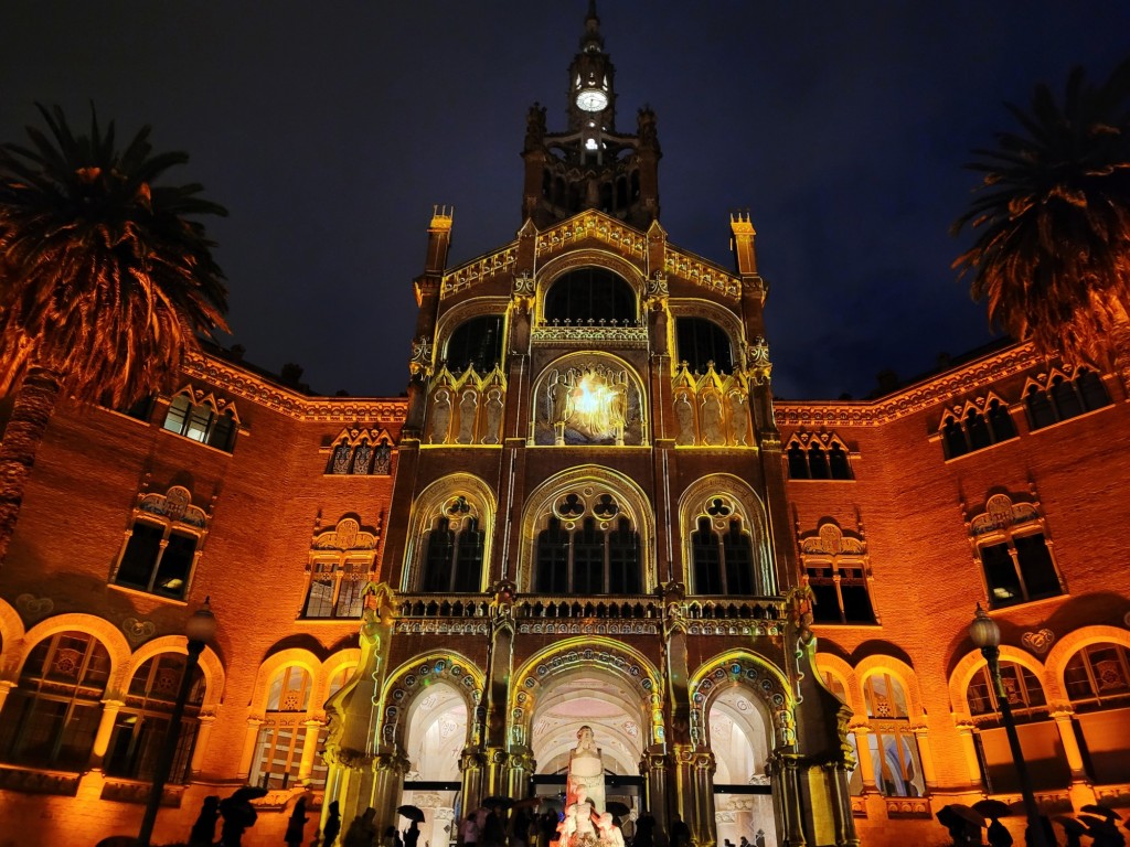 Foto: Luces en el hospital de Sant Pau - Barcelona (Cataluña), España