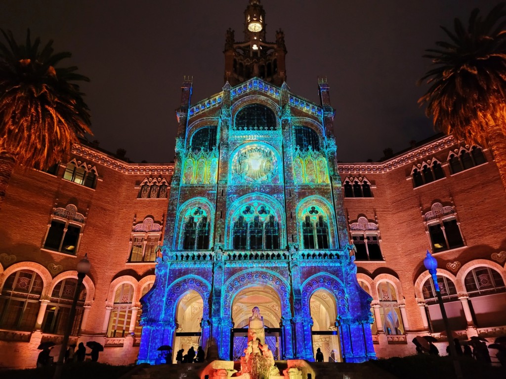 Foto: Luces en el hospital de Sant Pau - Barcelona (Cataluña), España