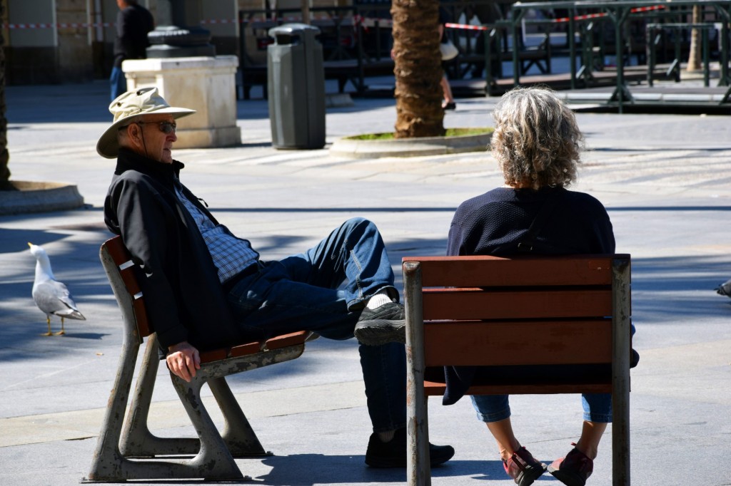Foto: Descansando en la Plaza del Ayuntamiento - Cádiz (Andalucía), España