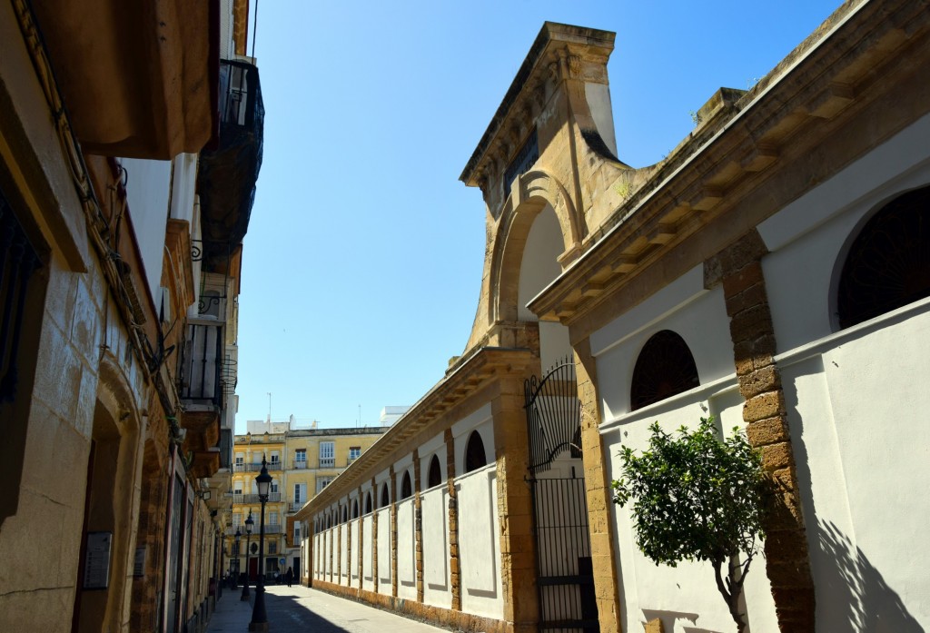 Foto: Calle Libertad sentido a Desamparados - Cádiz (Andalucía), España