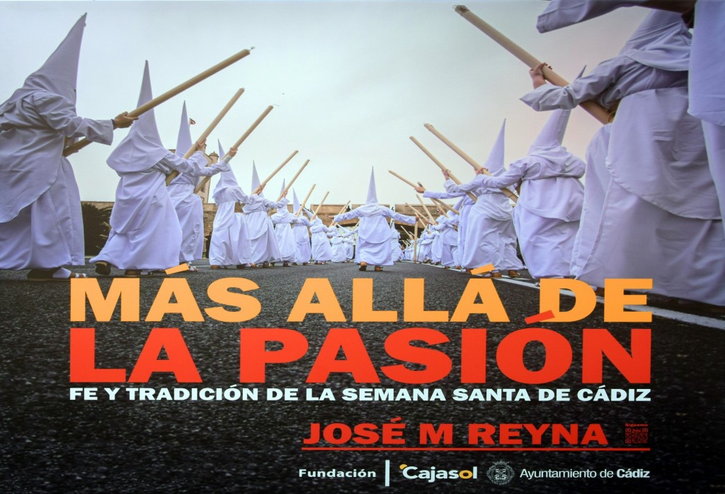 Foto: Exposición fotográfica al áire libre sobre la pasión de la Semana Santa - Cádiz (Andalucía), España