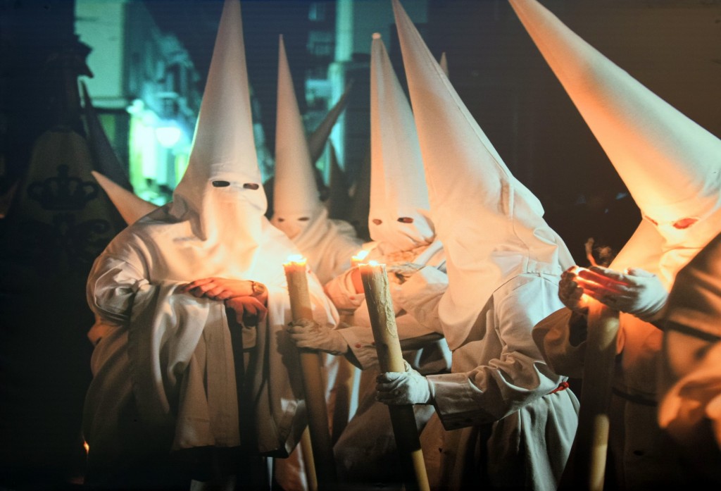 Foto: Exposición fotográfica al áire libre sobre la pasión de la Semana Santa - Cádiz (Andalucía), España