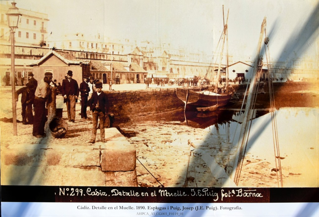 Foto: Detalle del muelle. Año 1.890 - Cádiz (Andalucía), España
