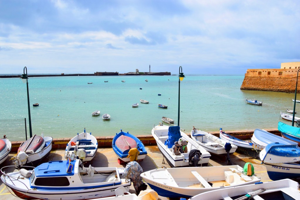 Foto: La Caleta y al fondo el Castillo de San Sebastián - Cádiz (Andalucía), España