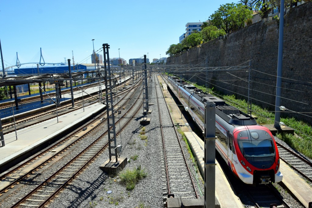 Foto: Tren de Cercanias - Cádiz (Andalucía), España