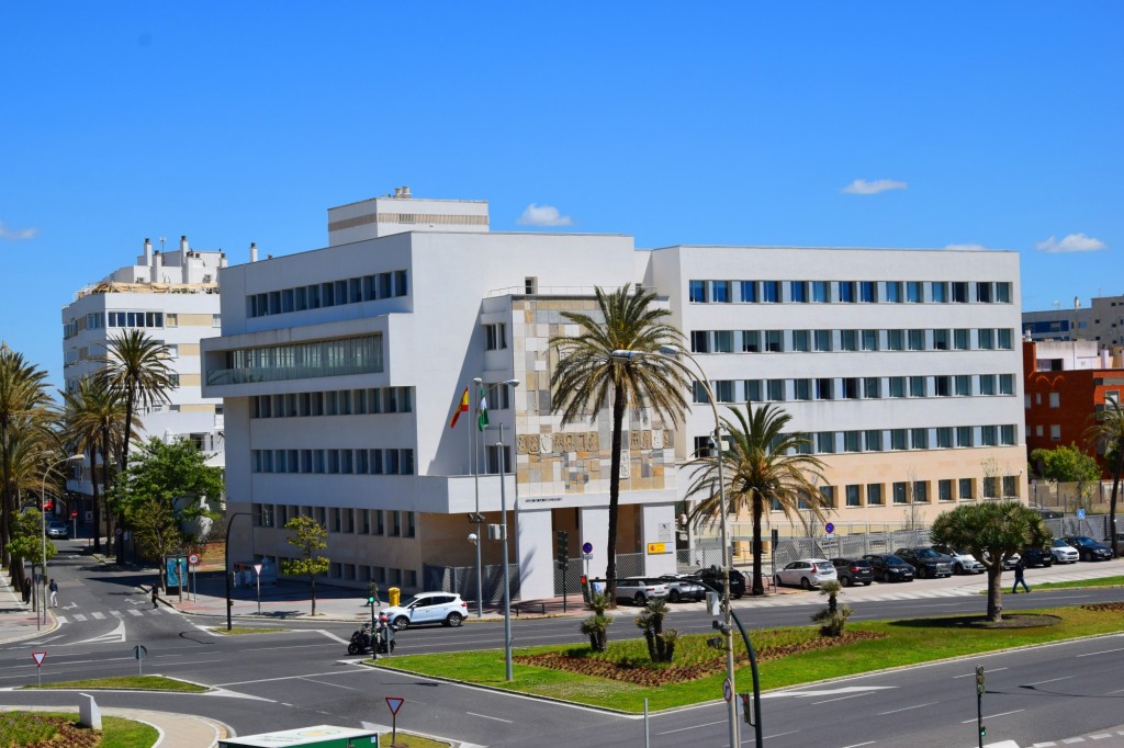 Foto: Edificio de Hacienda - Cádiz (Andalucía), España