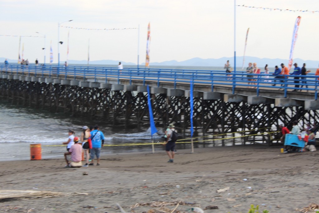 Foto de Playa central (Puntarenas), Costa Rica