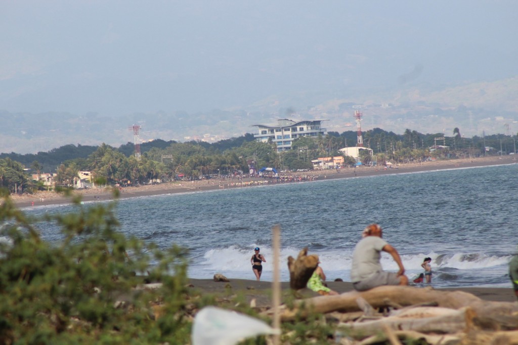 Foto de Playa central (Puntarenas), Costa Rica