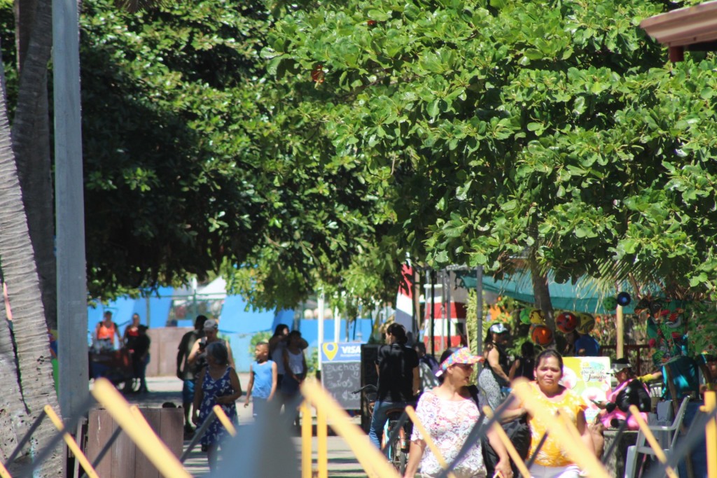 Foto de Playa central (Puntarenas), Costa Rica