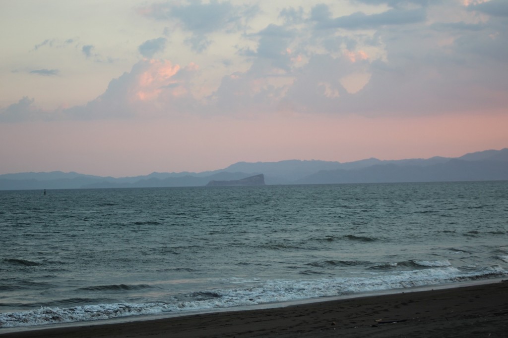 Foto de Playa central (Puntarenas), Costa Rica